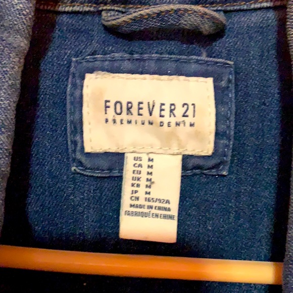 Jeans jacket (no sleeves) - Picture 2 of 3